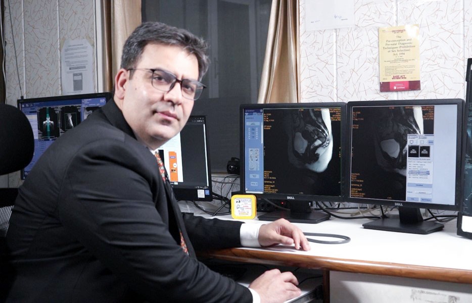 Dr. Apoorv Narula